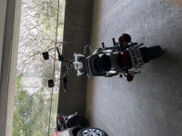 Bajaj Avenger 220 DTS-i