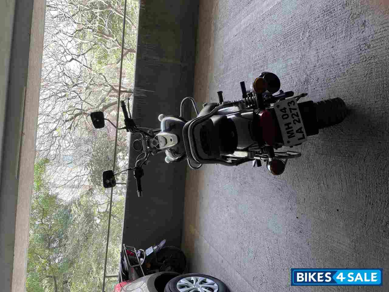 Bajaj Avenger 220 DTS-i