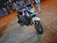 White Honda CB Hornet 160R
