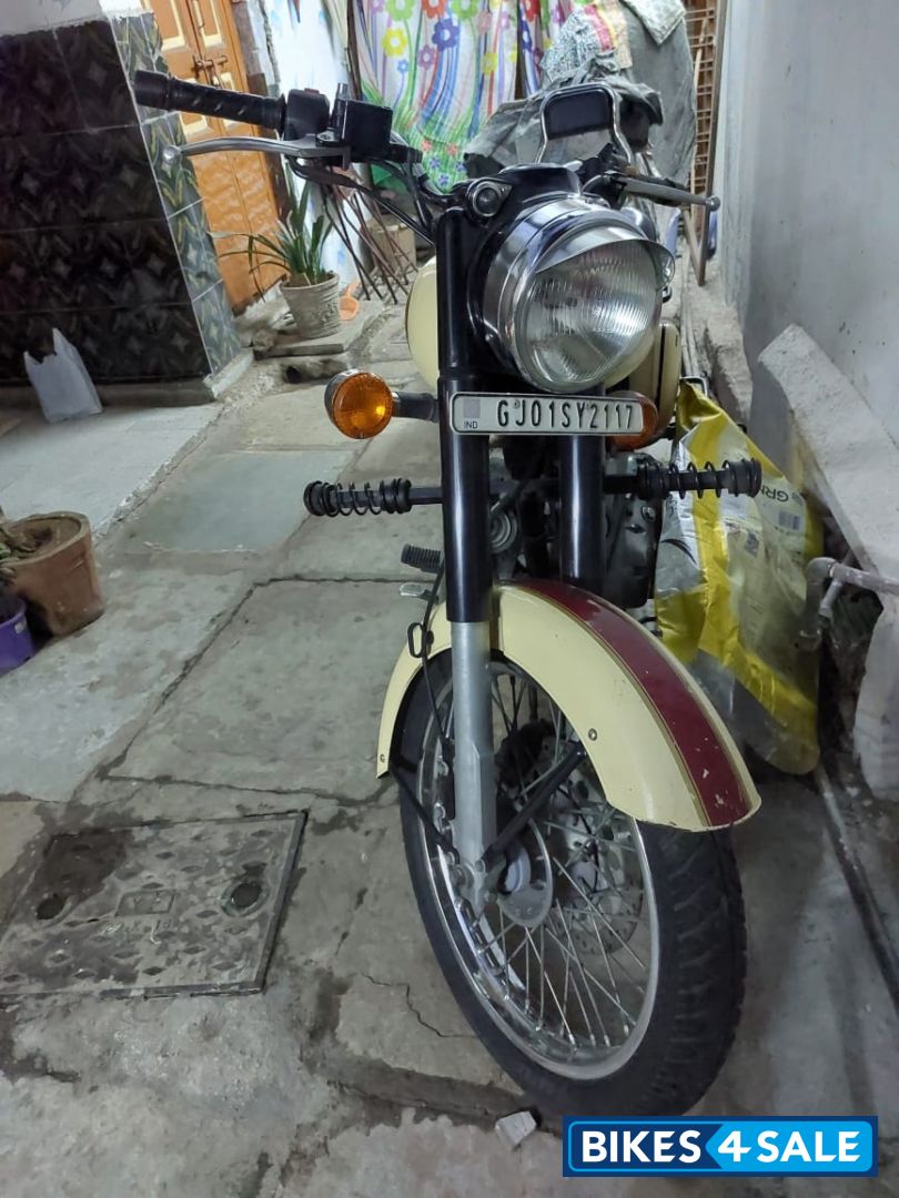 Classic Tan Royal Enfield Classic 500