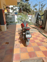 Orange Honda CB Hornet 160R