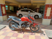 Orange Honda CB Hornet 160R
