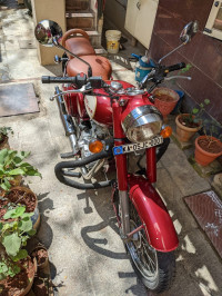 Royal Enfield Classic 500