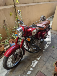 Royal Enfield Classic 500