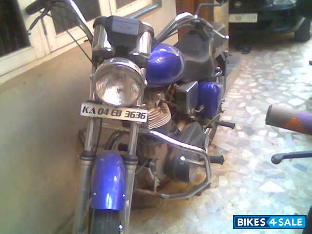 Metallic Blue Royal Enfield Lightning 535 Metallic Blue Royal Enfield Lightning 535