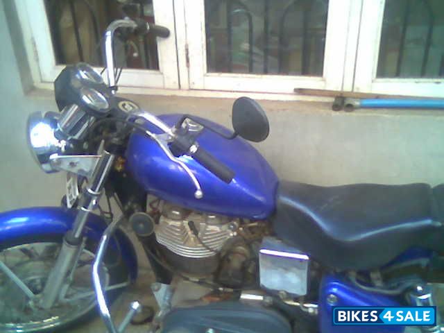 Metallic Blue Royal Enfield Lightning 535 Metallic Blue Royal Enfield Lightning 535