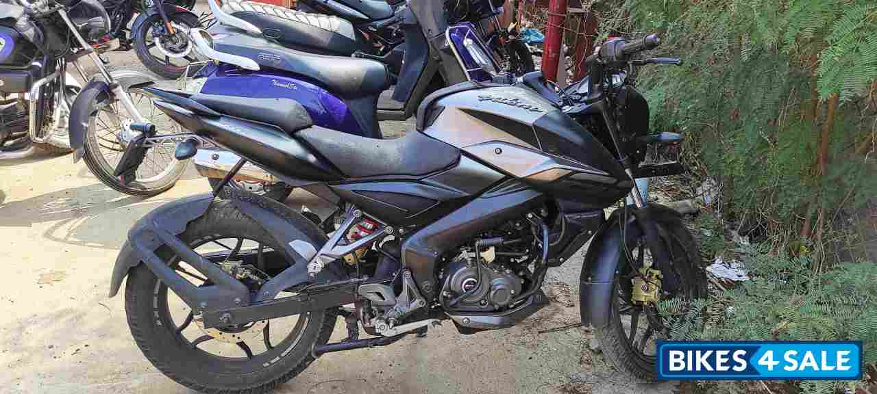 Bajaj Pulsar NS 160