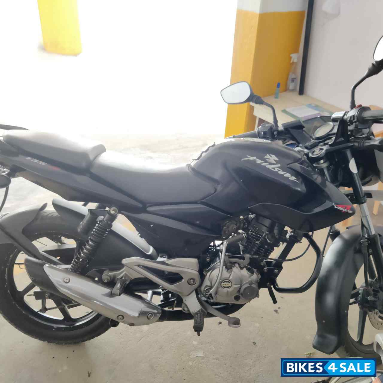 Black Bajaj Pulsar 135LS