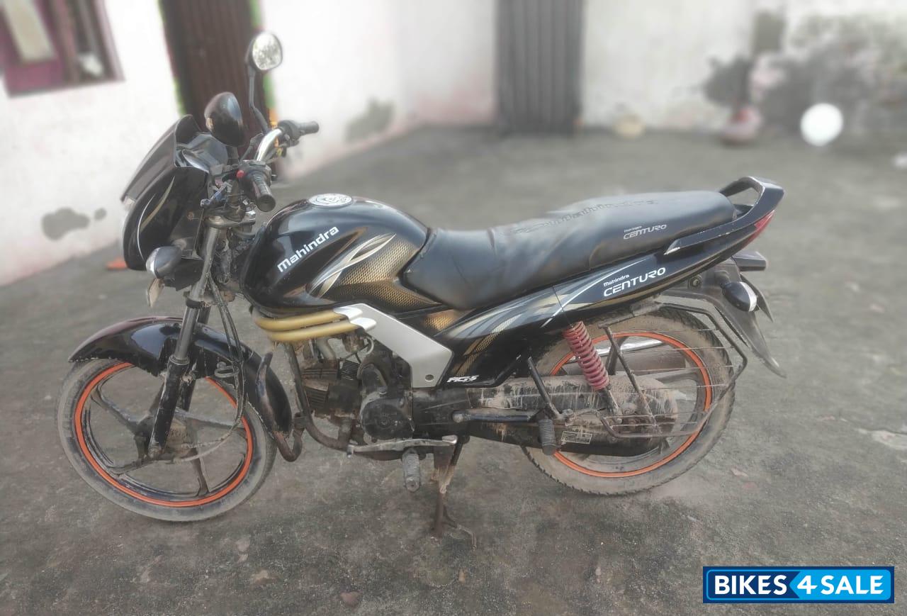 Mahindra Centuro