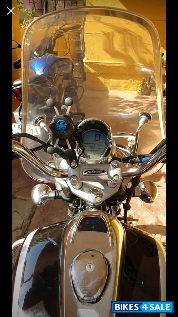 Bajaj Avenger Cruise 220