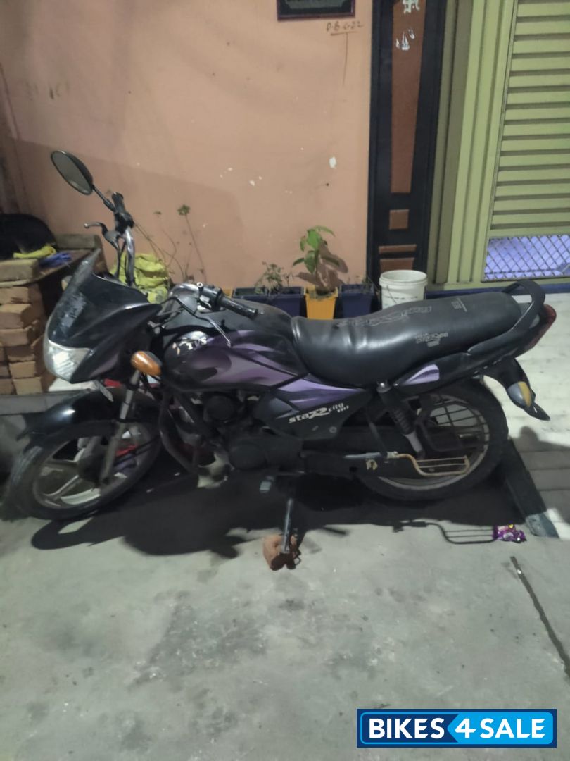 Black TVS Star City 110