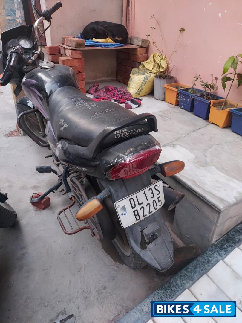 Black TVS Star City 110