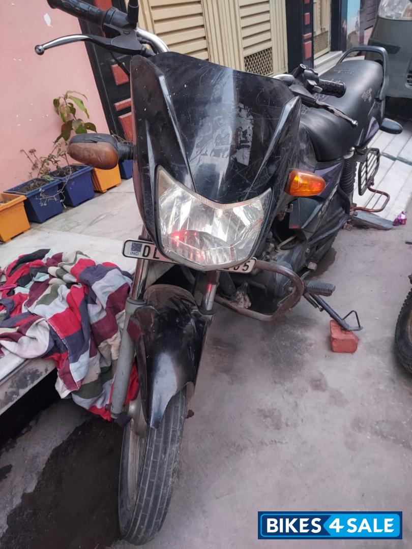 Black TVS Star City 110