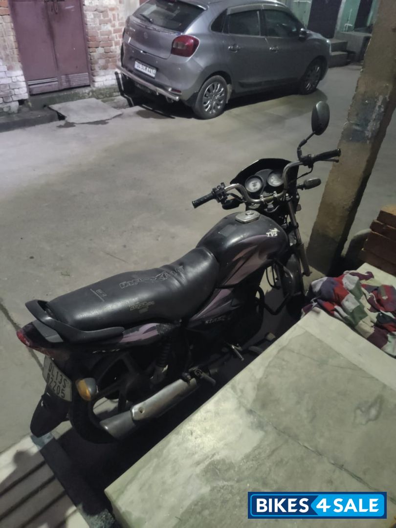 Black TVS Star City 110
