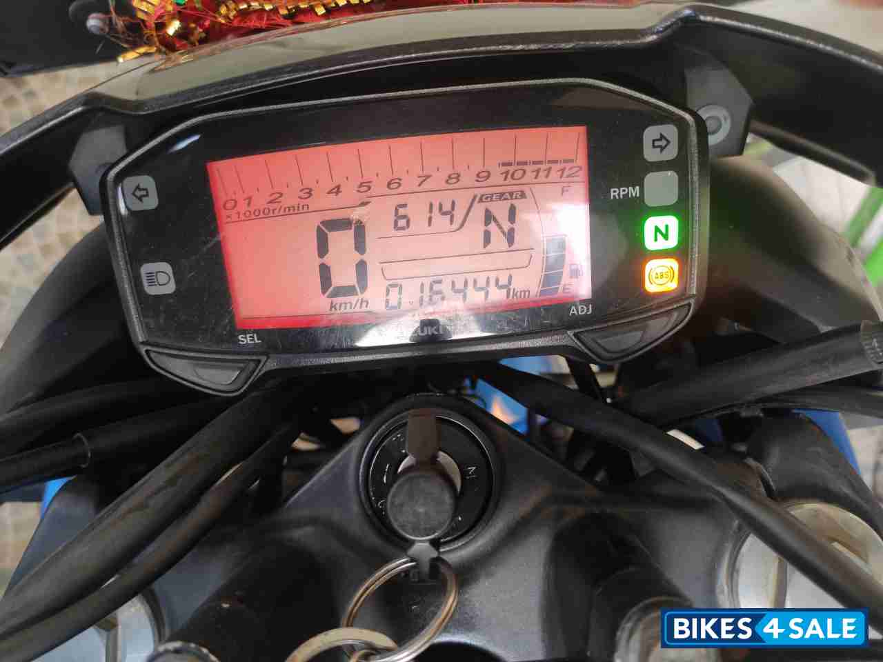 Suzuki Gixxer SF