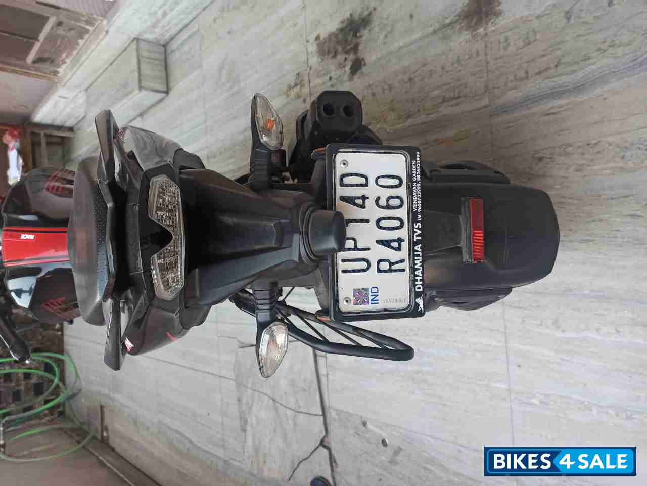 Black TVS Apache RTR 200 4V Race Edition 2.0