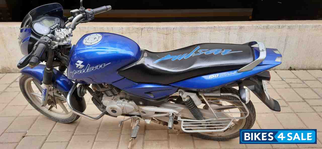 Blue Bajaj Pulsar 150 DTSi
