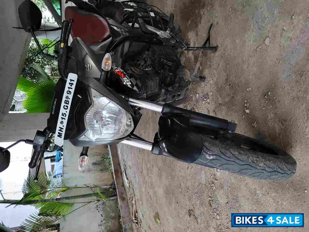 Suzuki Gixxer SF