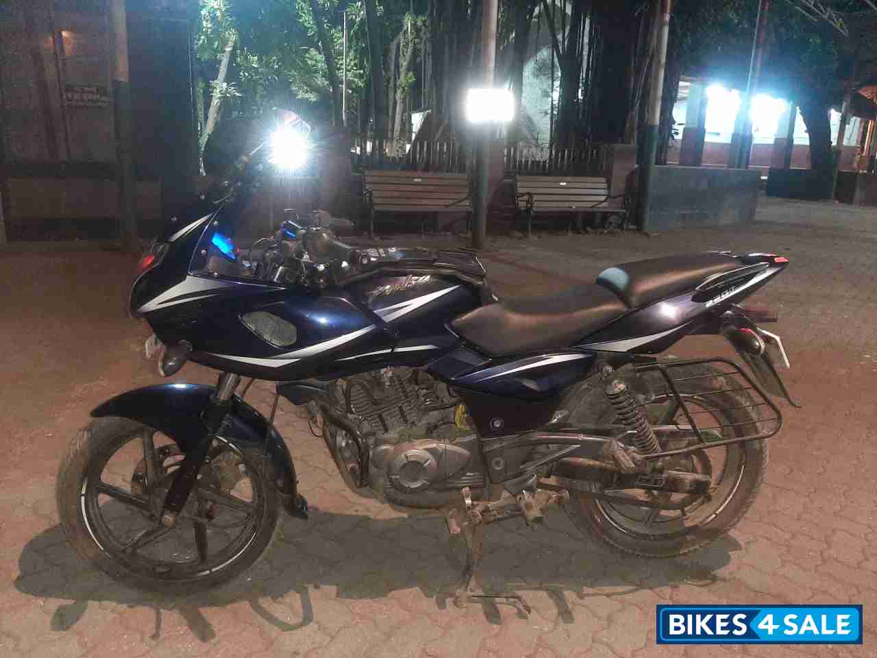 Navy Blue Bajaj Pulsar 220F