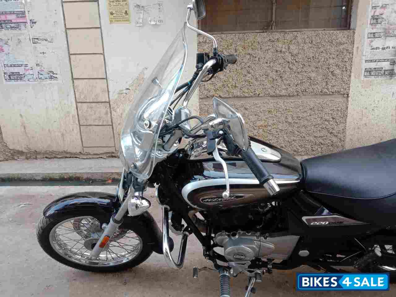 Bajaj Avenger Cruise 220 BS6
