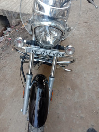 Bajaj Avenger Cruise 220 BS6