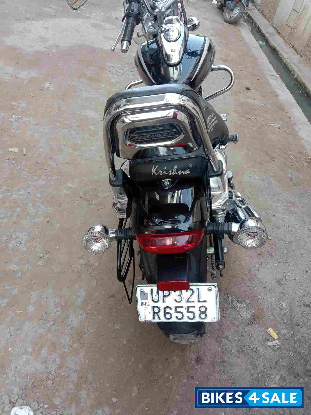 Bajaj Avenger Cruise 220 BS6