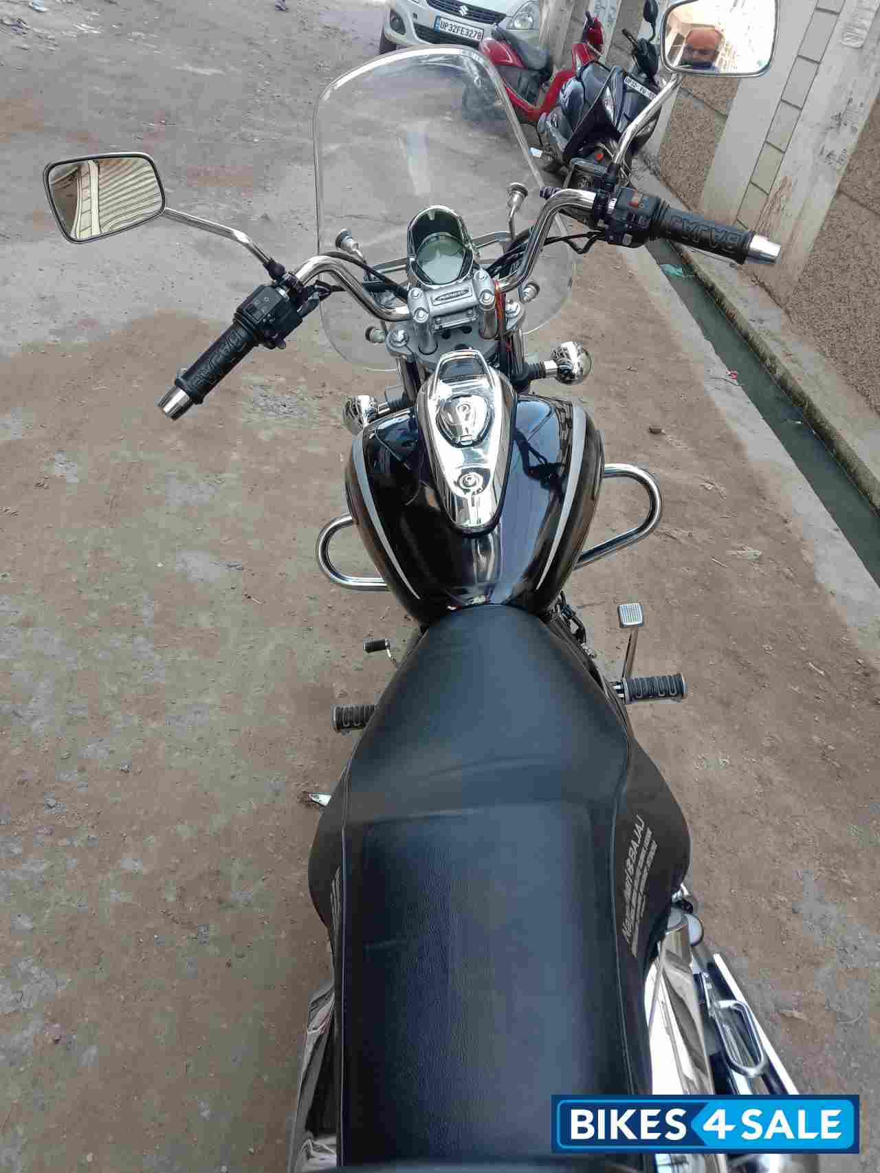 Bajaj Avenger Cruise 220 BS6