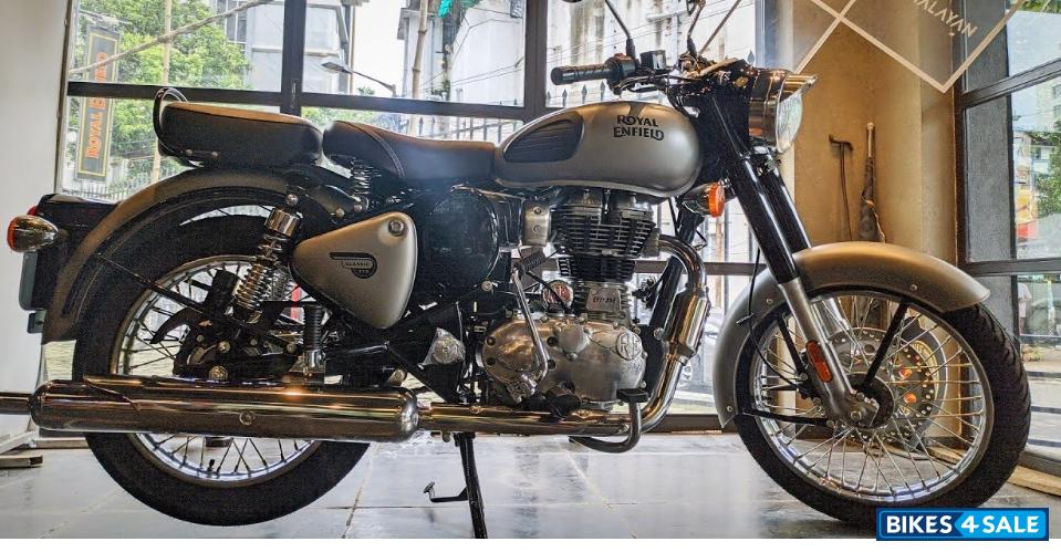 Royal Enfield Classic Gunmetal Grey