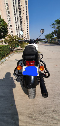 White Royal Enfield Thunderbird X 350