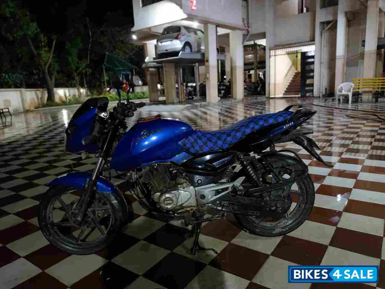 Blue Bajaj Pulsar 150 DTSi