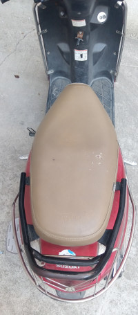 Red Suzuki Access 125