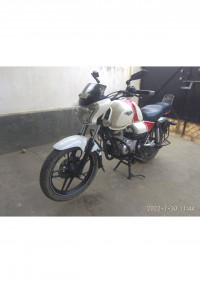 White Bajaj V15