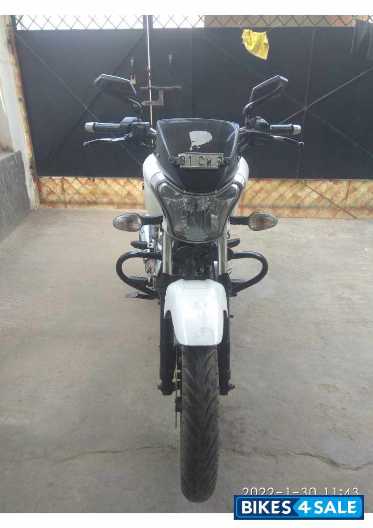 White Bajaj V15