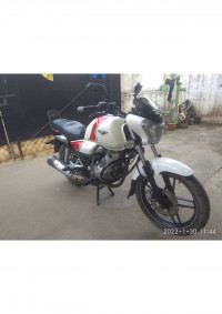 White Bajaj V15