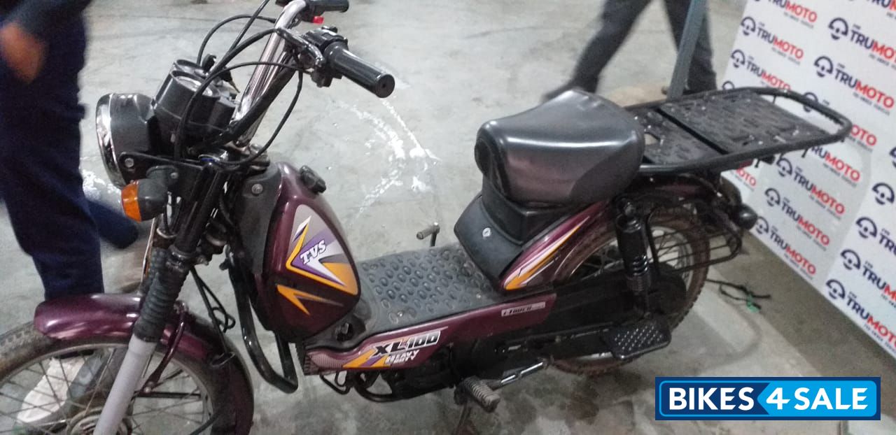 TVS XL 100