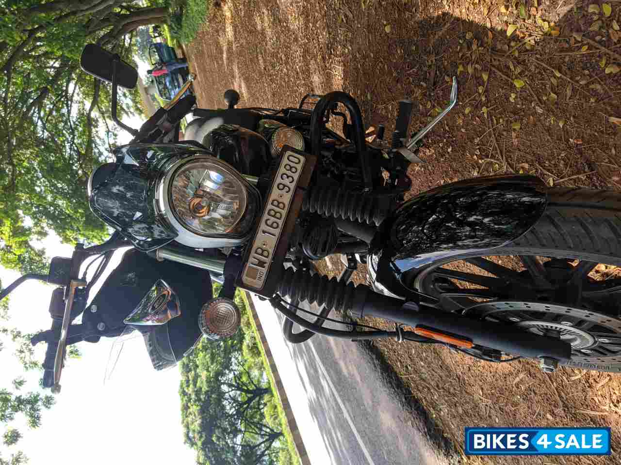 Black Bajaj Avenger Street 160 BS6