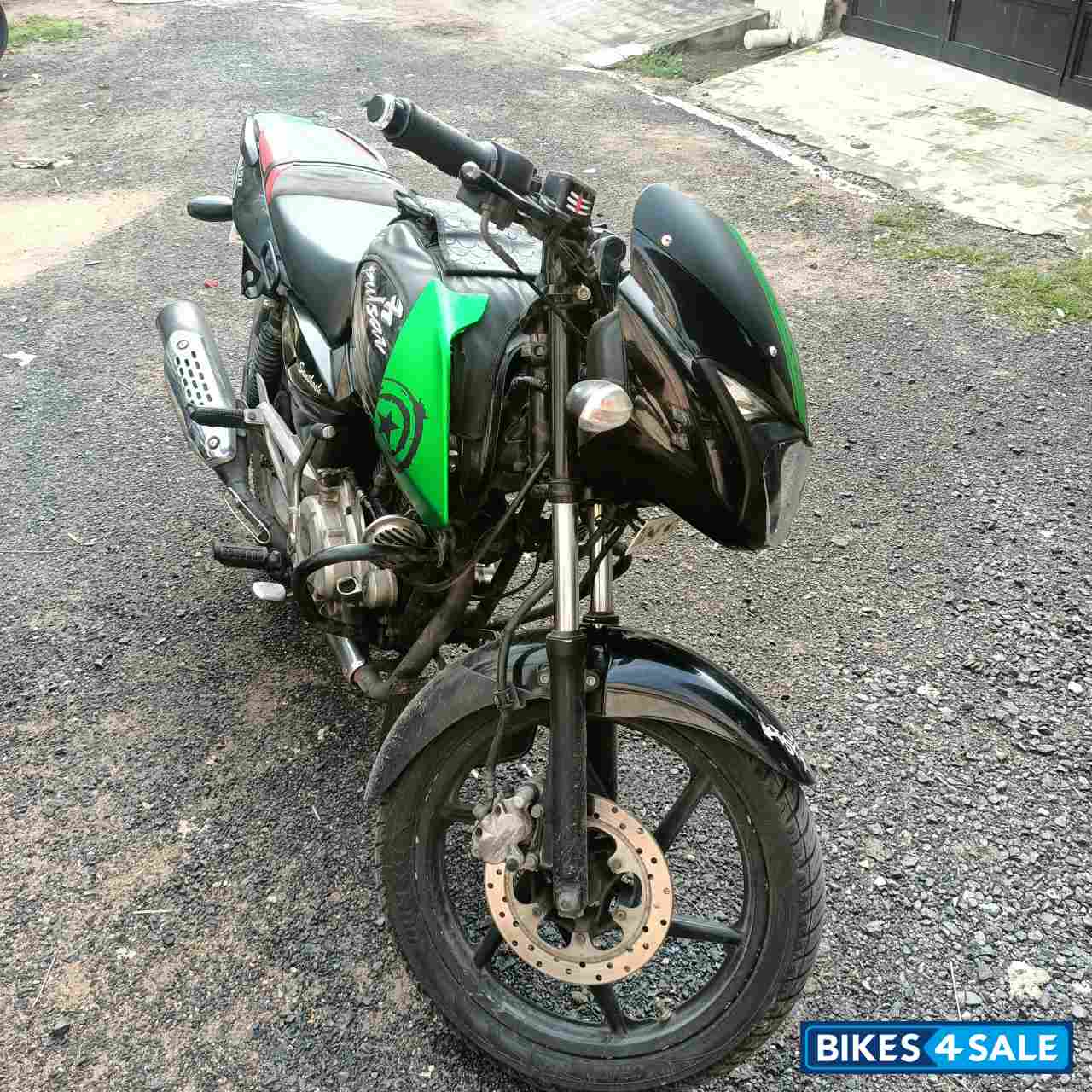 Black Bajaj Pulsar 150 DTSi