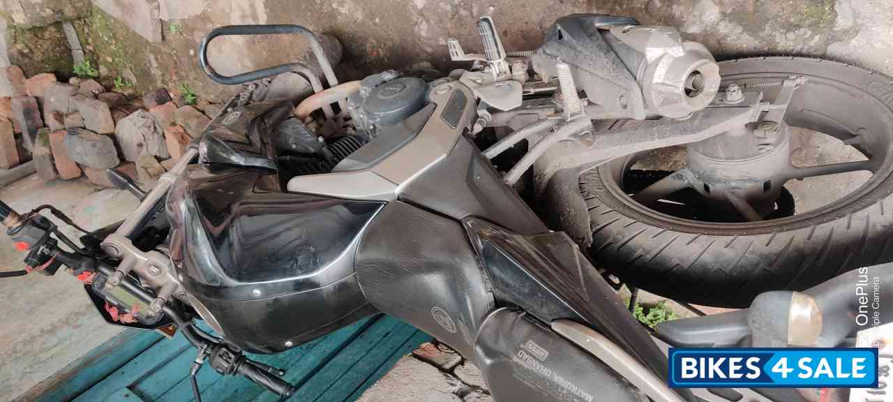 Black Yamaha FZ FI V2