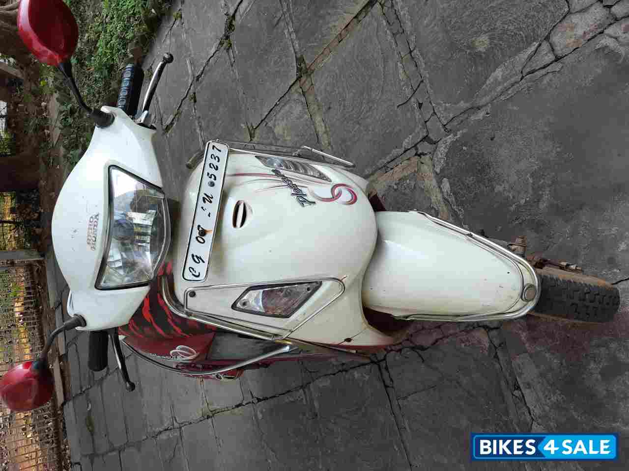 White And Red Mix Hero Pleasure