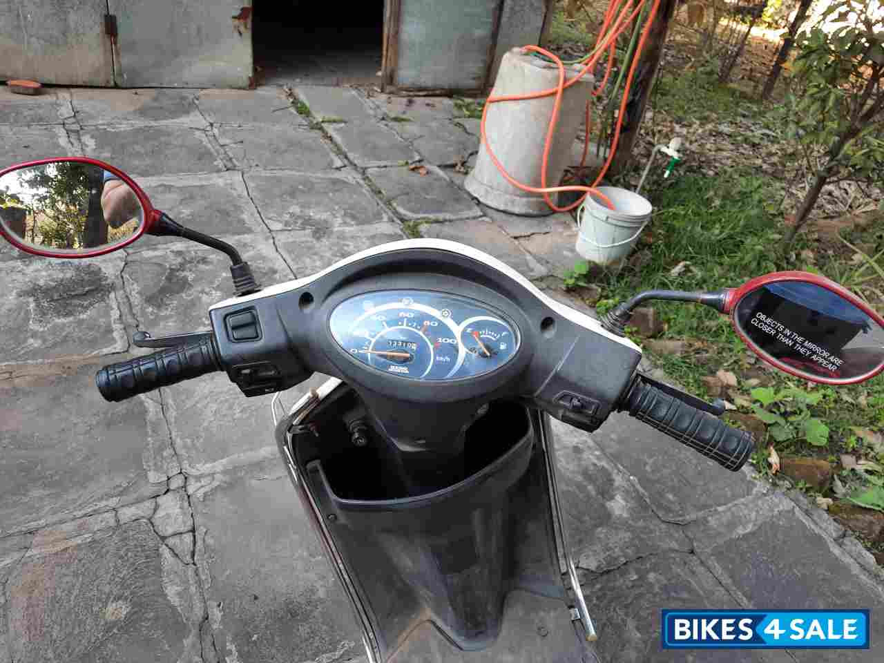 White And Red Mix Hero Pleasure