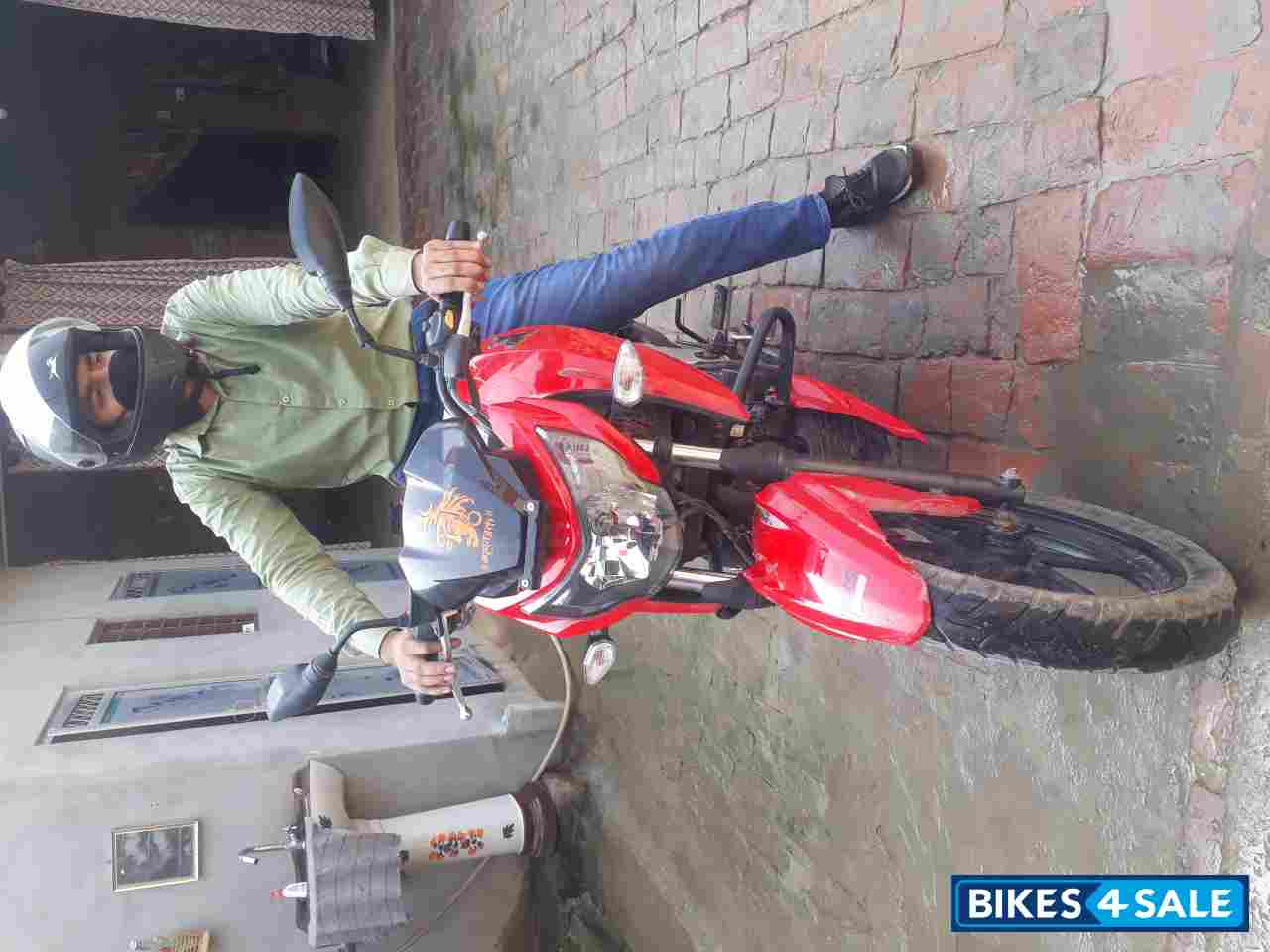 TVS Apache RTR 160 4V