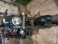 Black Matt Bajaj Avenger Street 220
