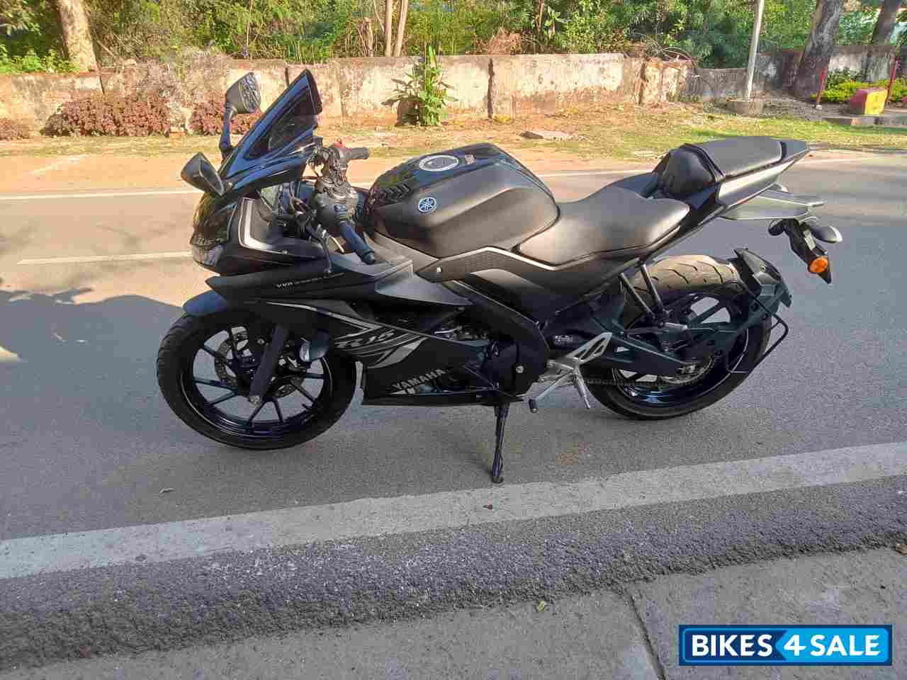Dark Night Yamaha YZF R15 V3