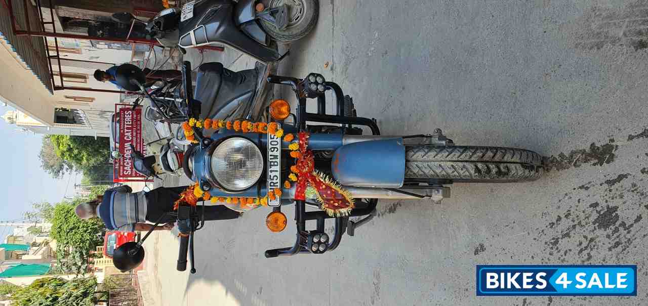 Airborne Blue Royal Enfield Classic Signals Airborne Blue