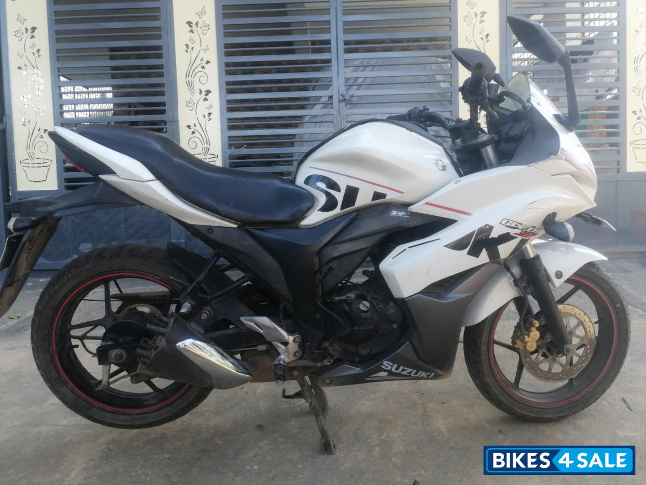 Suzuki Gixxer SF