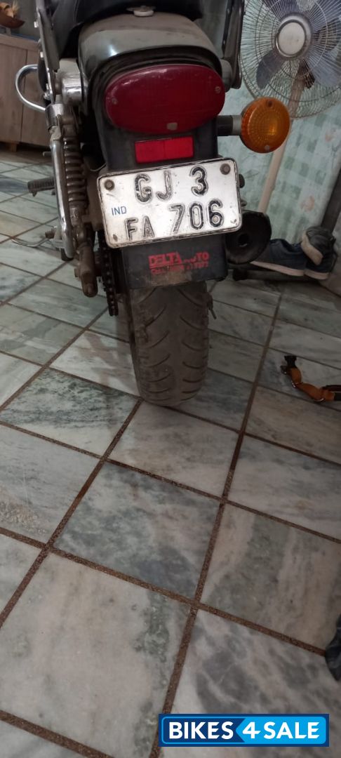 Bajaj Avenger 220 DTS-i