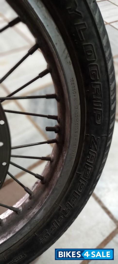 Bajaj Avenger 220 DTS-i