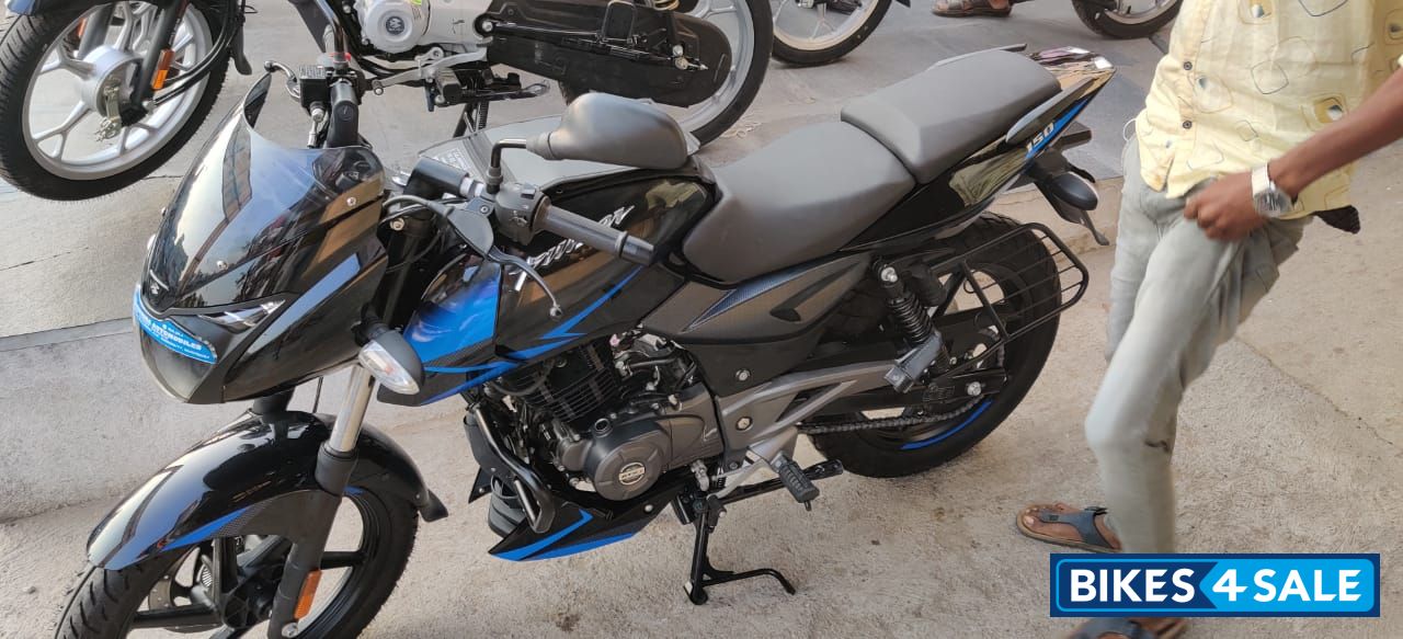 Blue And Black Bajaj Pulsar 150 Twin Disc BS6