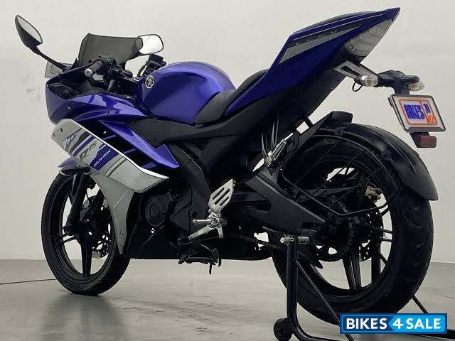 Yamaha YZF R15 V2