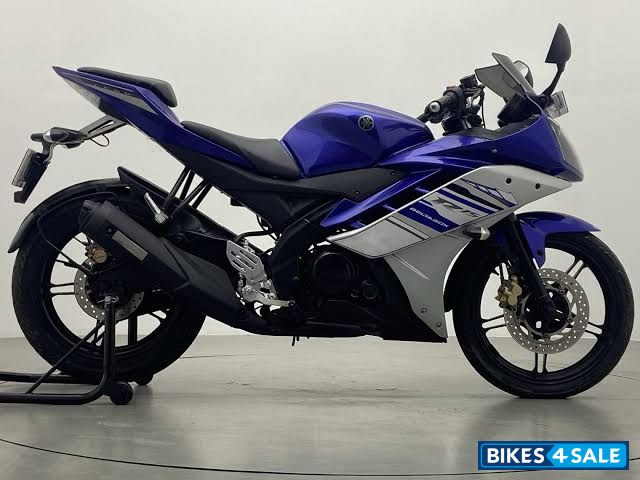 Yamaha YZF R15 V2